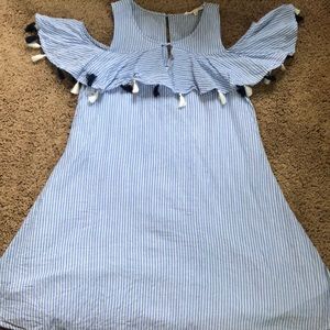 Copper Key flowy, cold-shoulder dress